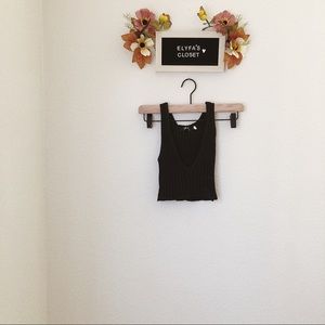 ❌ SOLD ❌• p l u n g e c r o p  •